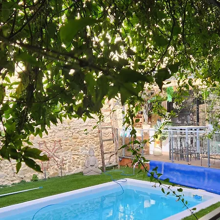 Penzion La Bastide Du Soleil, Avec Piscine 3*